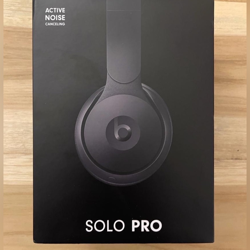 Beats Solo Pro